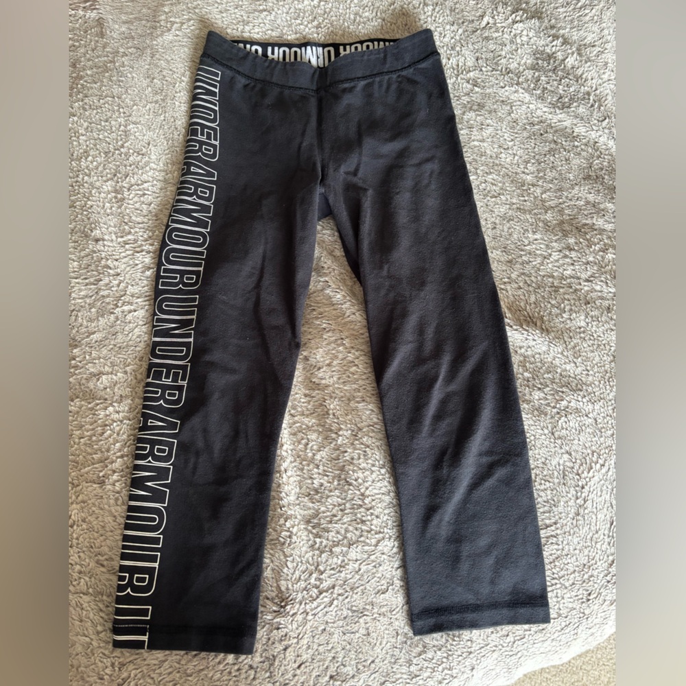 3/4 Under Armour Black Leggings